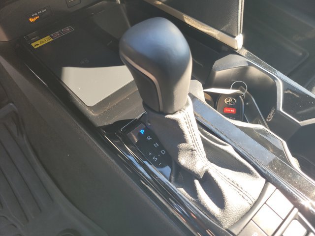 Used 2025 Toyota Camry XSE FWD image 18