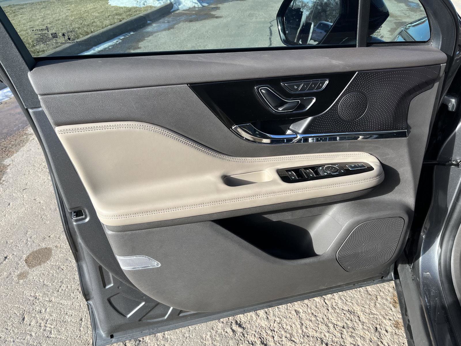 Used 2024 Lincoln Corsair FWD image 17