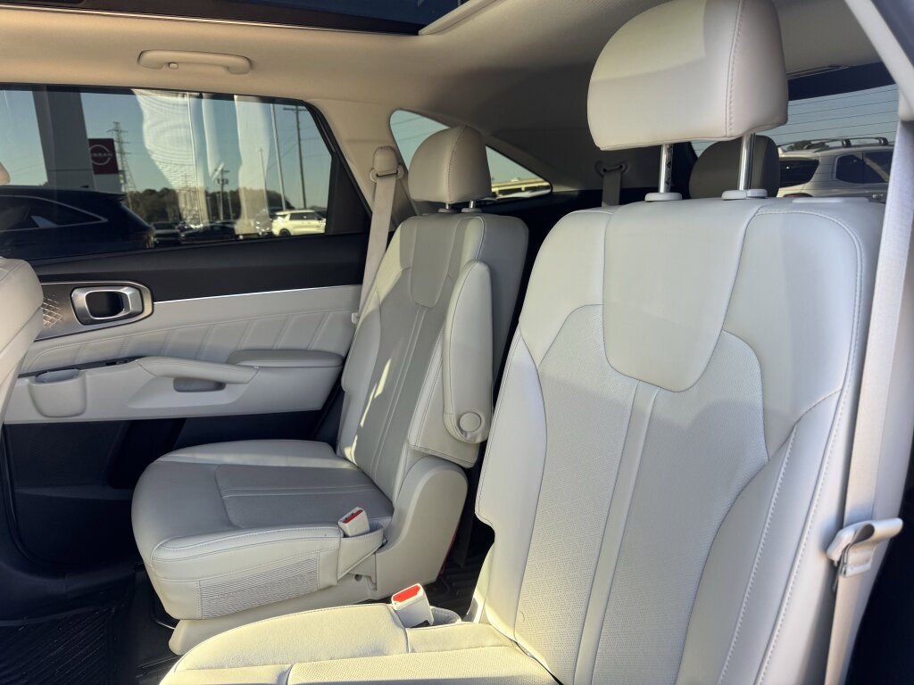 Used 2022 Kia Sorento SX image 27