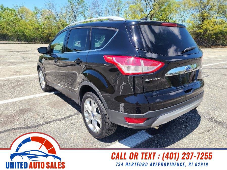 Used 2016 Ford Escape Titanium w/ Equipment Group 301A AWD/4WD image 3