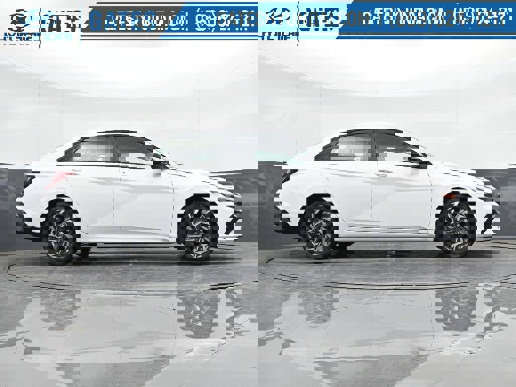 New 2025 Hyundai Elantra Sport image 40