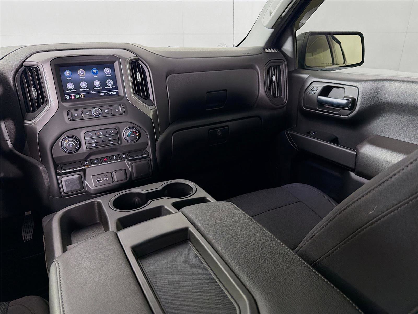 Used 2022 Chevrolet Silverado 1500 Custom Trail Boss AWD/4WD image 22