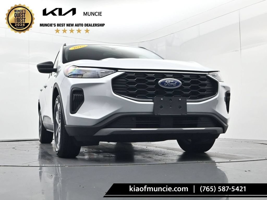 Used 2025 Ford Escape ST-Line FWD image 36
