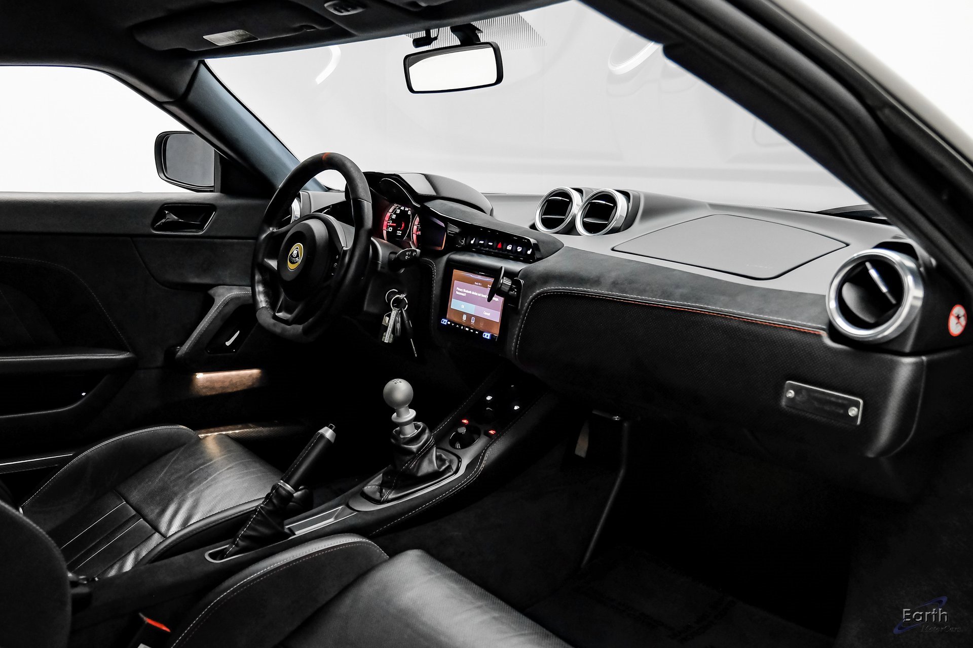 Used 2021 Lotus Evora image 44