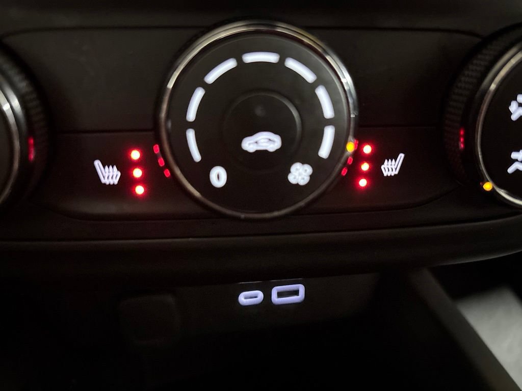 Used 2024 Chevrolet Trax RS w/ Driver Confidence Package FWD image 23