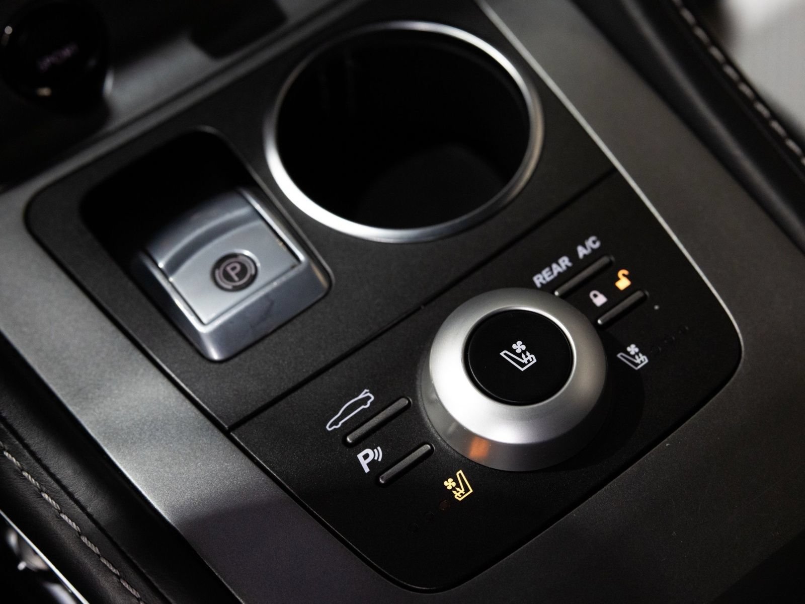 Used 2011 Aston Martin Rapide RWD image 19