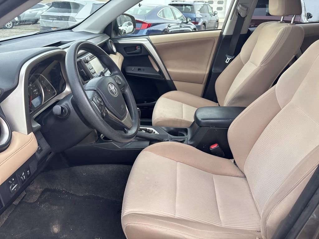 Used 2013 Toyota RAV4 XLE image 9