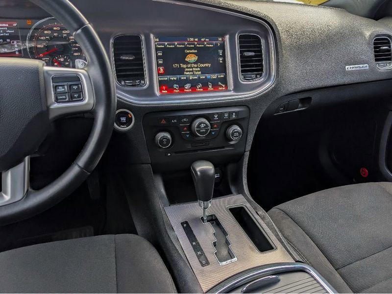 Used 2014 Dodge Charger R/T w/ Wheels & Tunes Group image 20