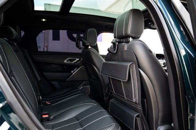 Used 2021 Land Rover Range Rover Velar R-Dynamic S image 43