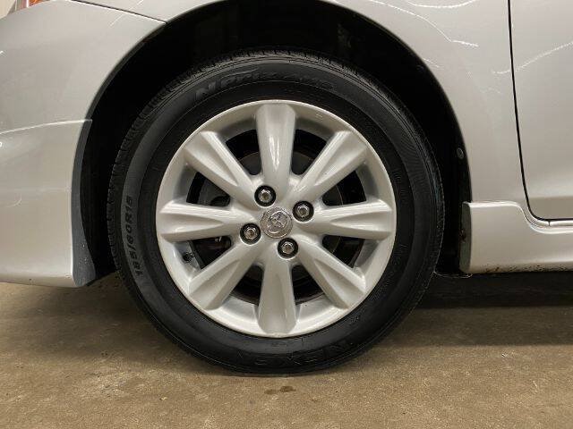 Used 2009 Toyota Yaris S FWD image 24
