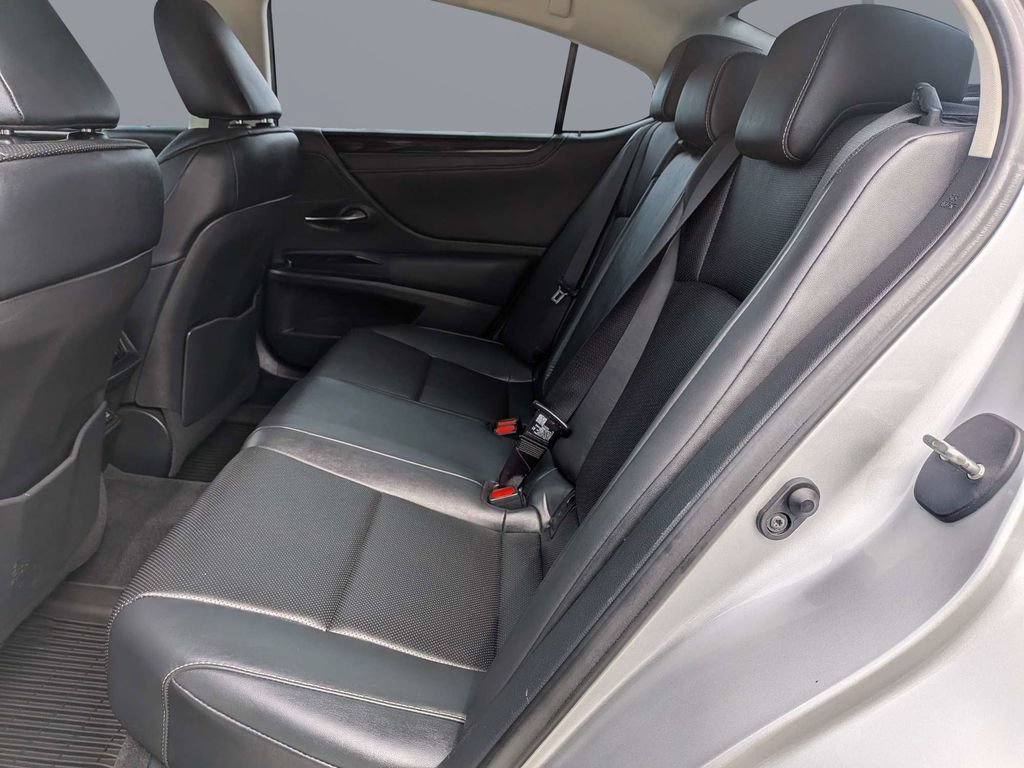 Used 2021 Lexus ES 350 w/ Premium Package FWD image 18