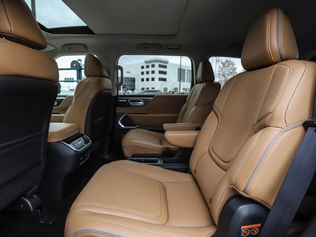 Used 2025 INFINITI QX80 Luxe AWD/4WD image 22