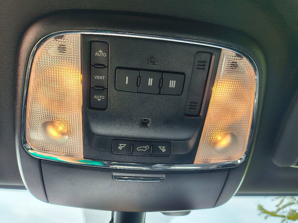 Used 2019 Dodge Durango R/T w/ Blacktop Package image 21