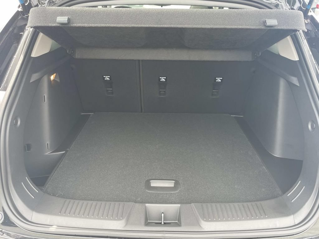 New 2026 Chevrolet Trax LT w/ Sunroof Package FWD image 10