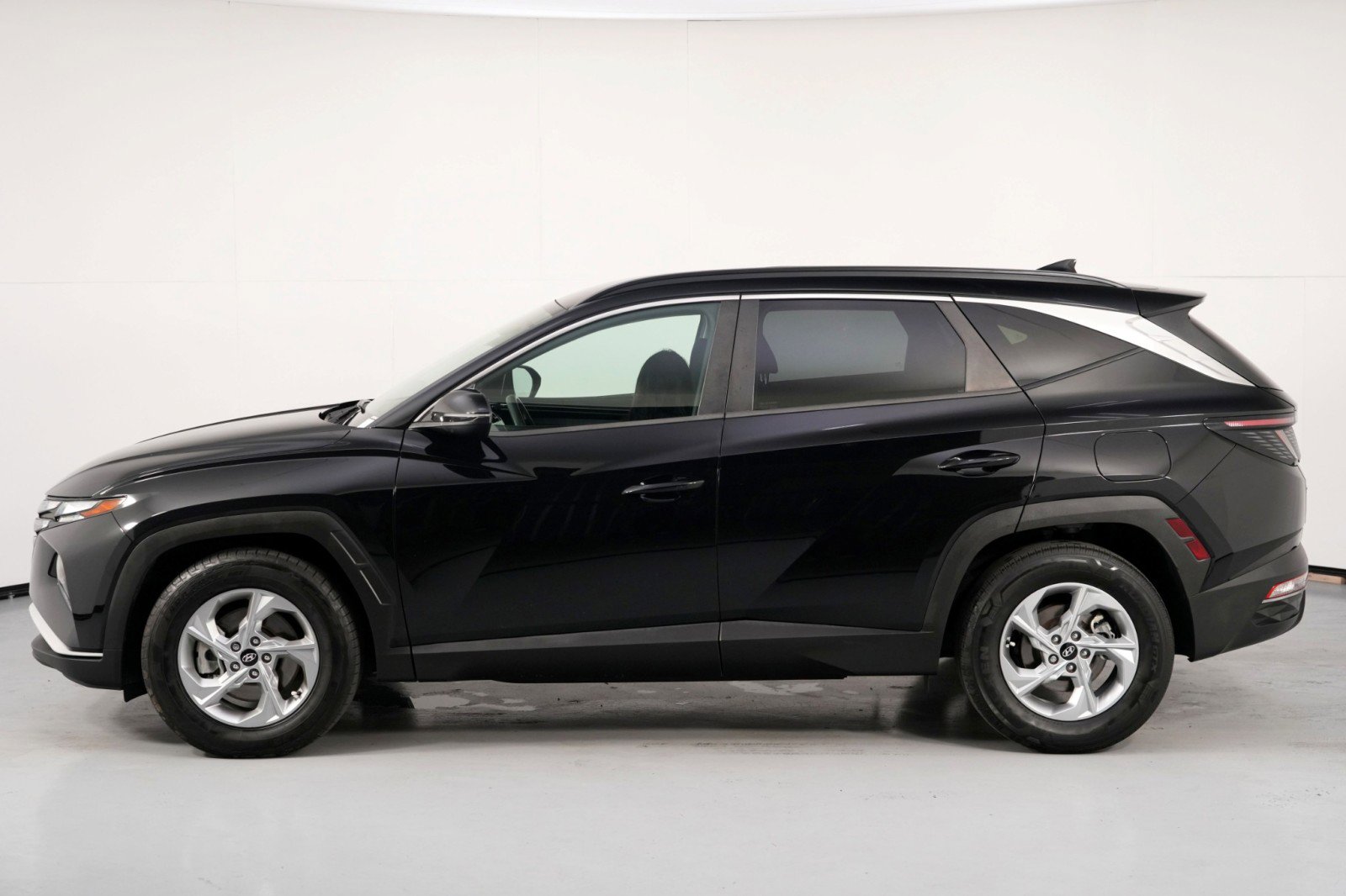 Used 2022 Hyundai Tucson SEL w/ Cargo Package image 45