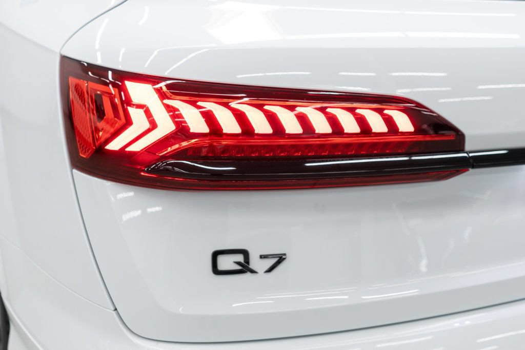 Used 2023 Audi Q7 2.0T Premium Plus w/ Premium Plus Package AWD/4WD image 49