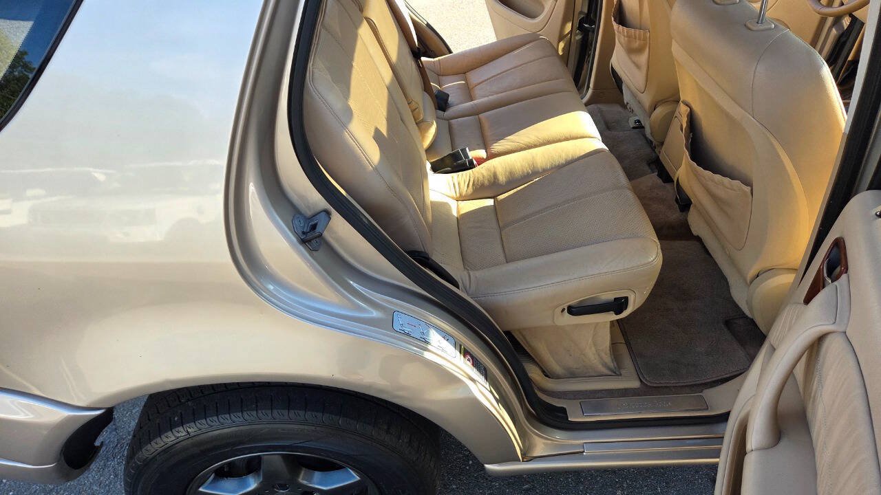 Used 2001 Mercedes-Benz ML 320 4MATIC image 42
