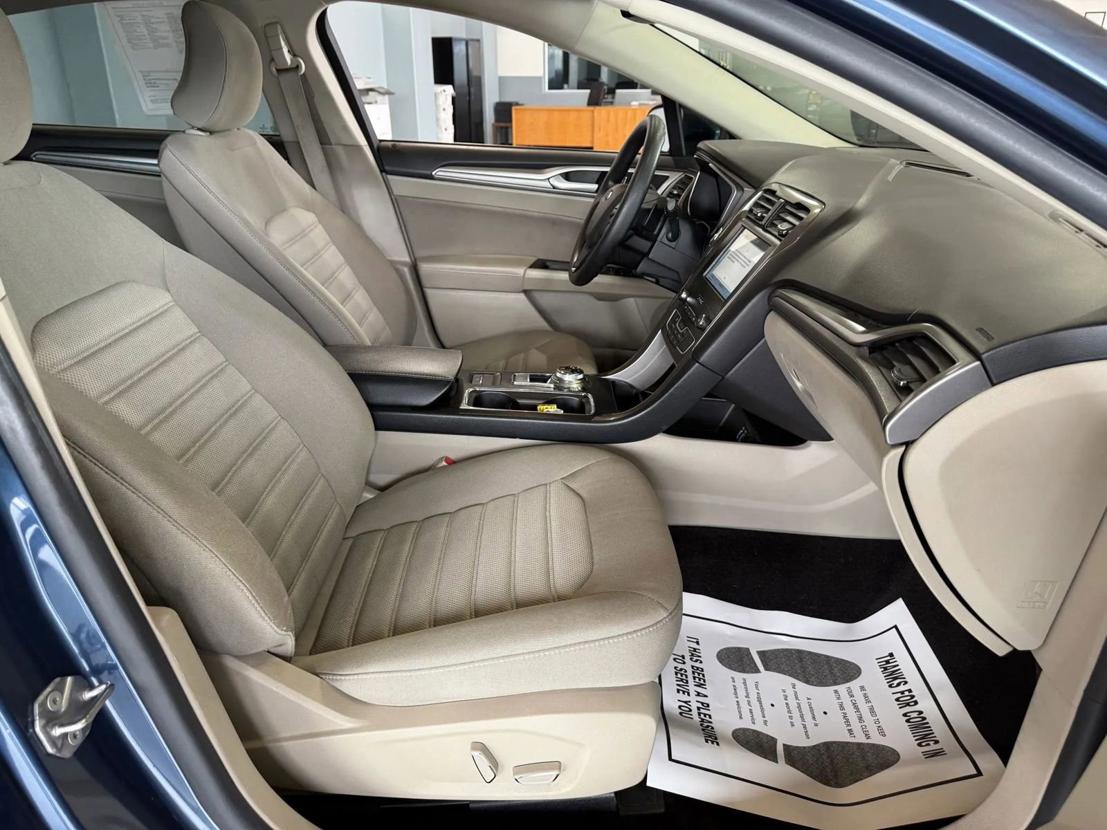 Used 2019 Ford Fusion SE image 11