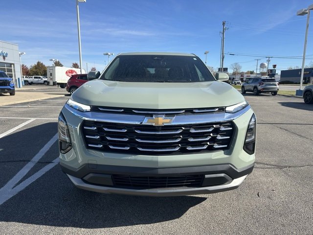 New 2026 Chevrolet Equinox LT image 3