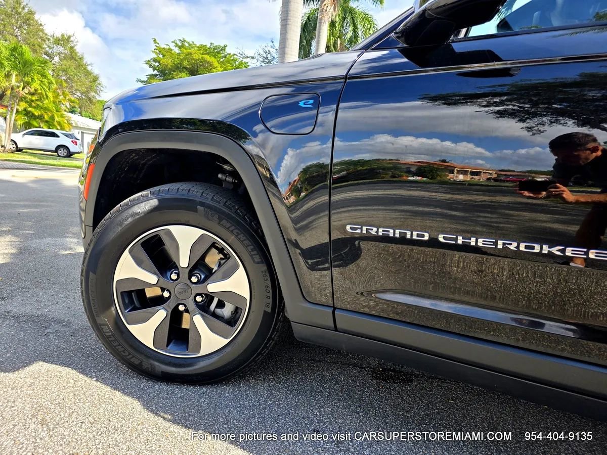 Used 2023 Jeep Grand Cherokee 4WD 4xe image 70