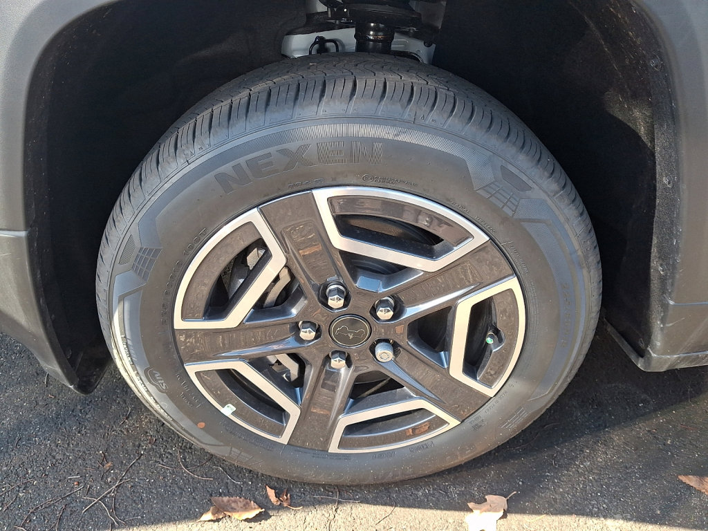 New 2026 Jeep Cherokee Limited image 3