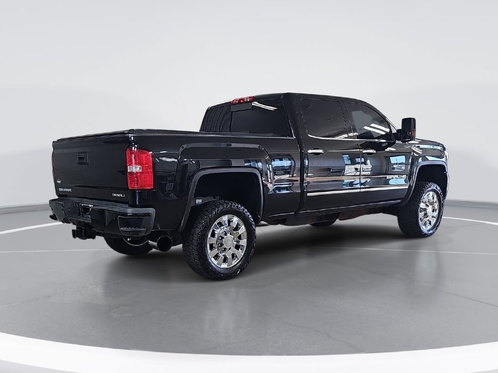 Used 2015 GMC Sierra 2500 Denali AWD/4WD image 3