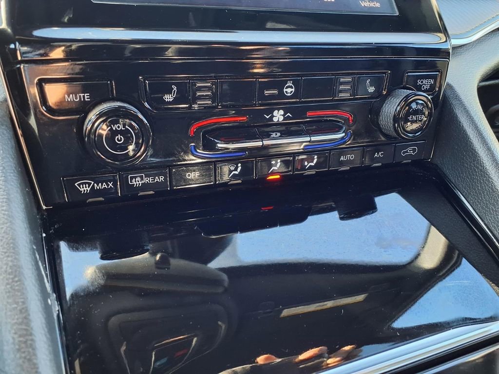 Certified 2023 Jeep Grand Cherokee L Laredo image 10