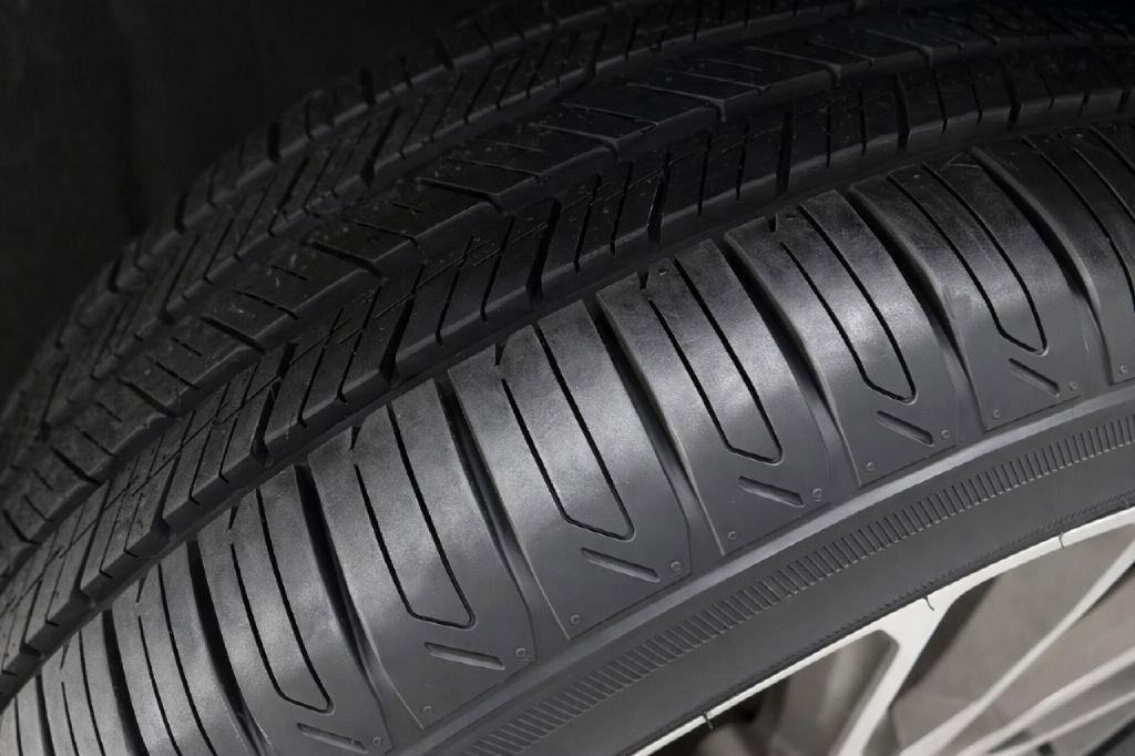 Used 2017 Volvo V60 T5 Cross Country w/ Convenience Package image 30