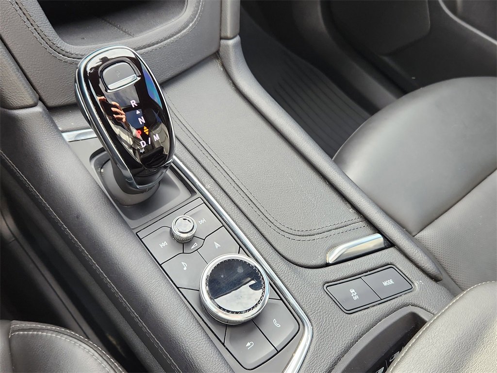 Used 2022 Cadillac XT6 Premium Luxury w/ Technology Package image 25