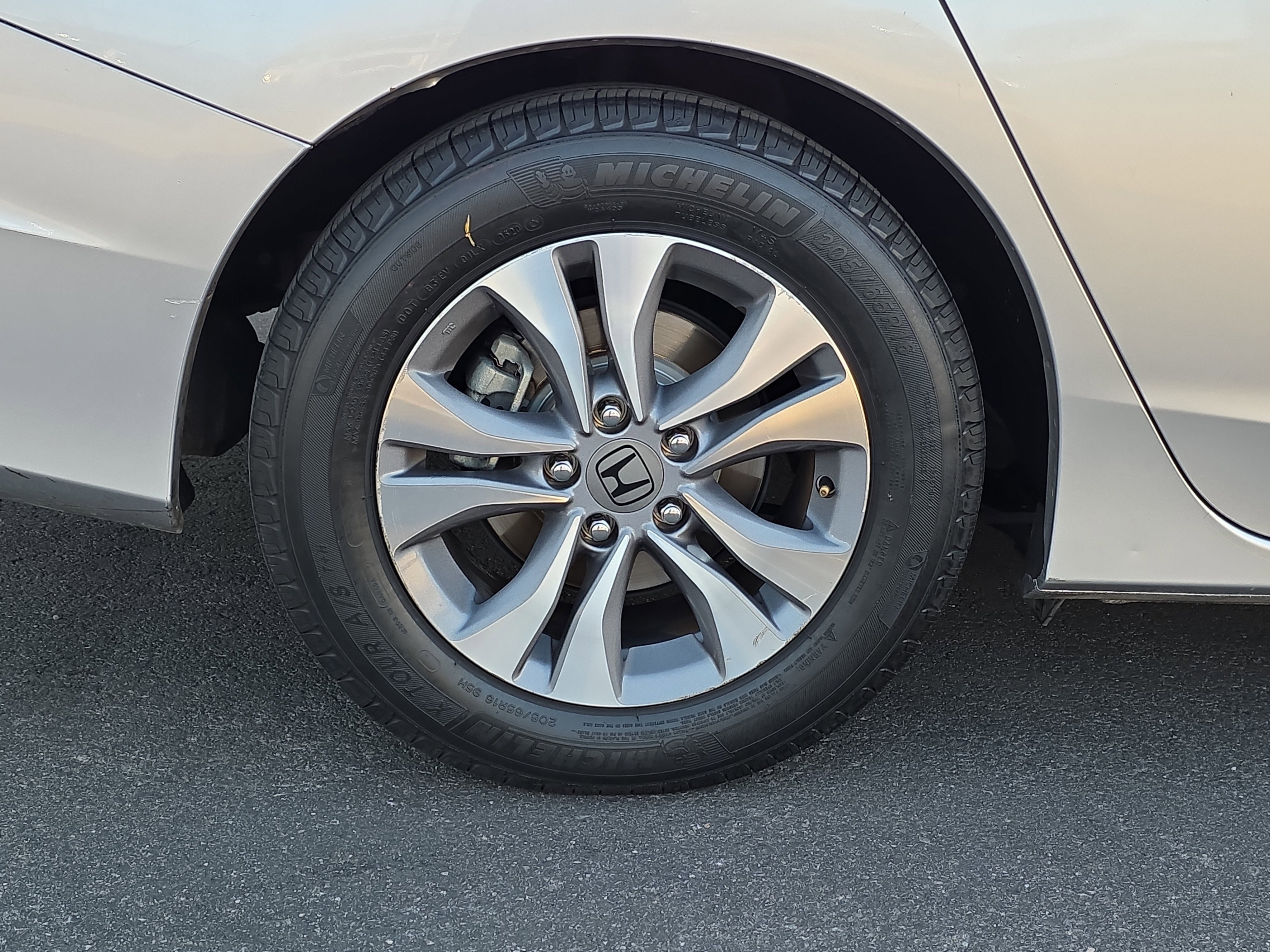 Used 2014 Honda Accord LX image 8