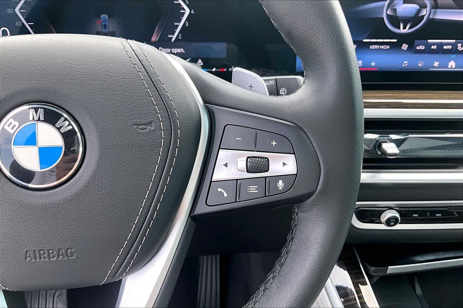 Used 2025 BMW X5 sDrive40i w/ Premium Package RWD image 21