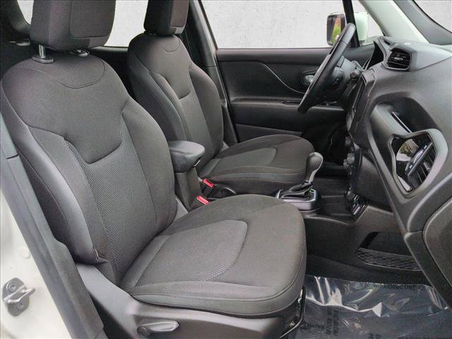 Used 2020 Jeep Renegade Altitude AWD/4WD image 21