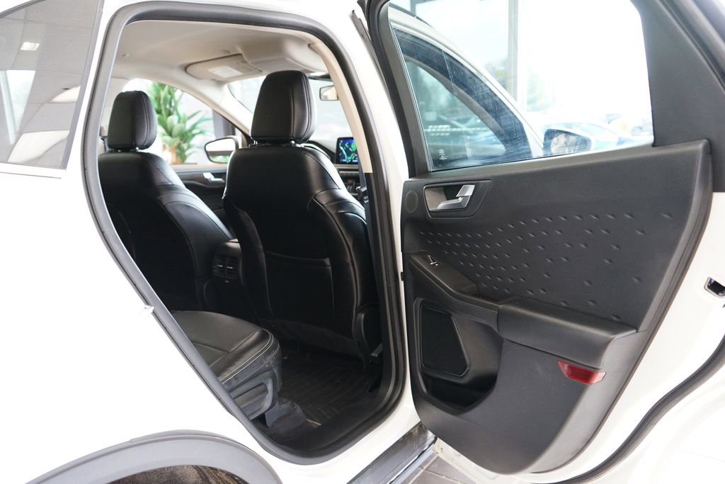 Used 2020 Ford Escape Titanium image 49