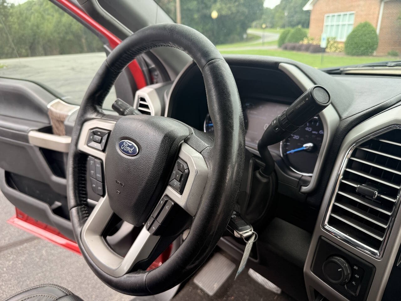 Used 2017 Ford F350 Lariat w/ Chrome Package AWD/4WD image 28
