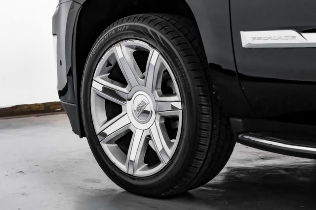 Used 2018 Cadillac Escalade Luxury image 20
