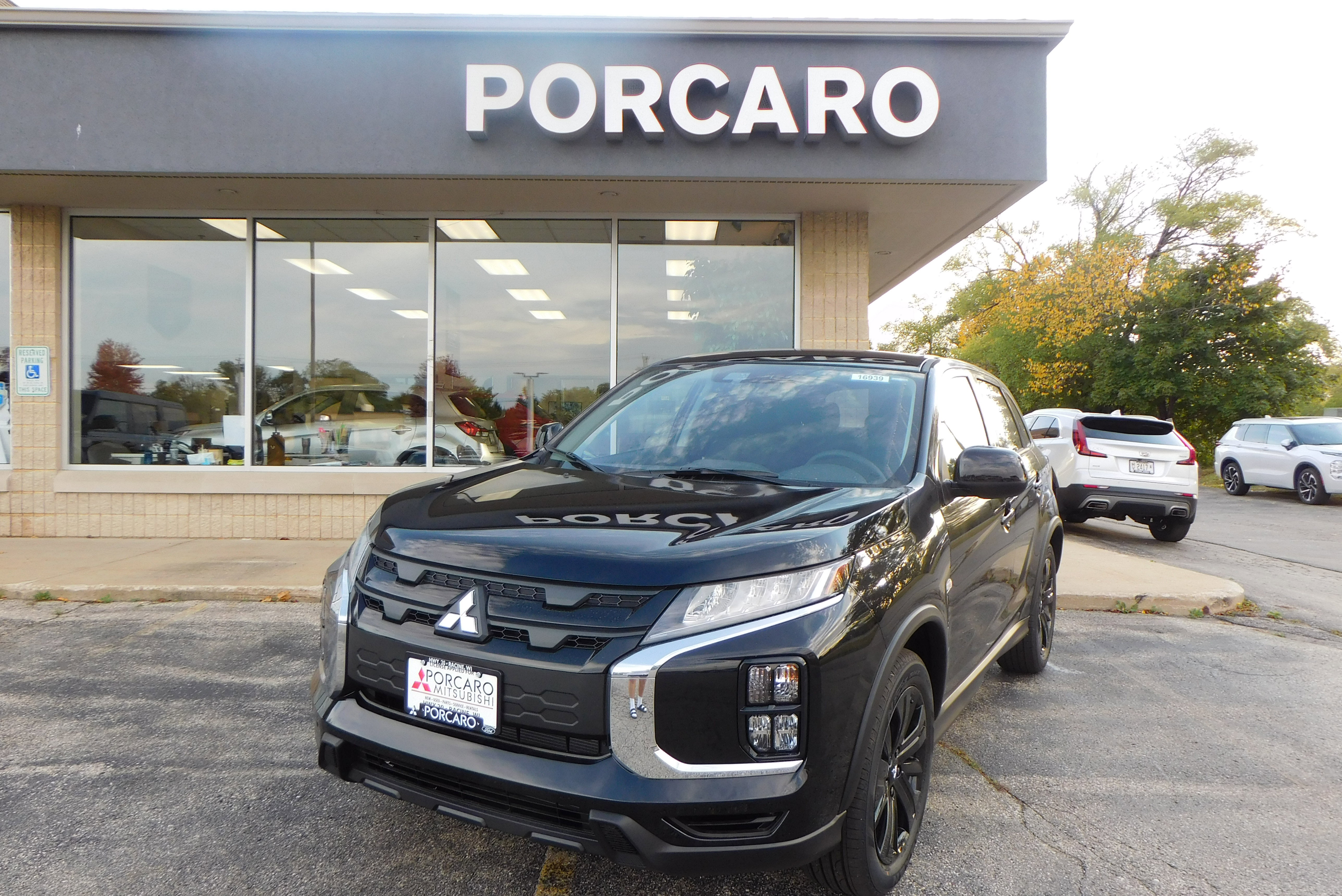 New 2025 Mitsubishi Outlander Sport LE image 1