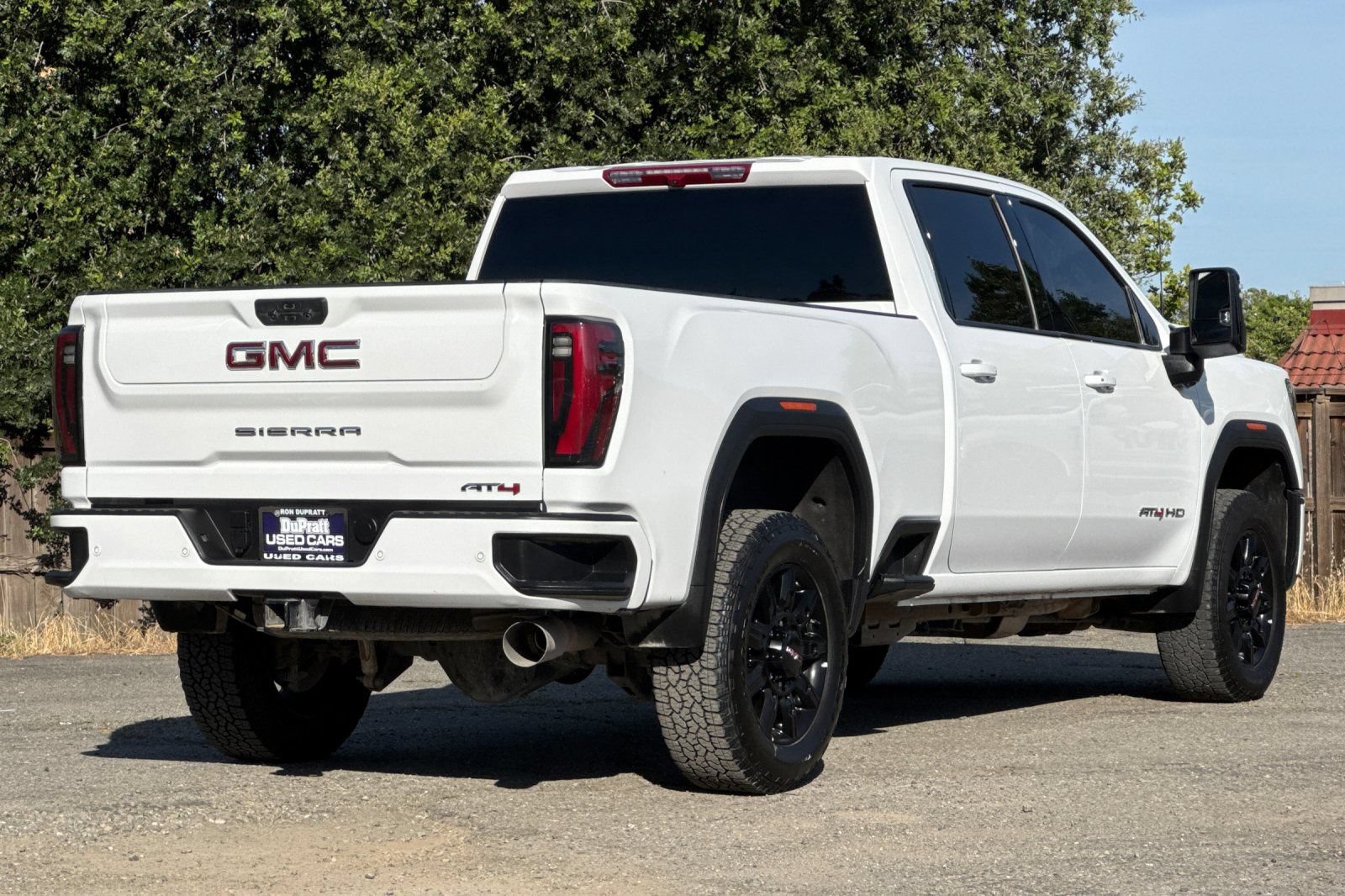 Used 2025 GMC Sierra 2500 AT4 AWD/4WD image 4