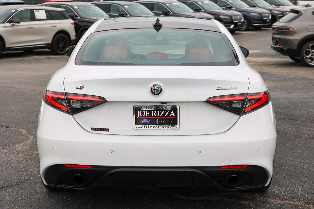 Used 2024 Alfa Romeo Giulia Veloce RWD image 25