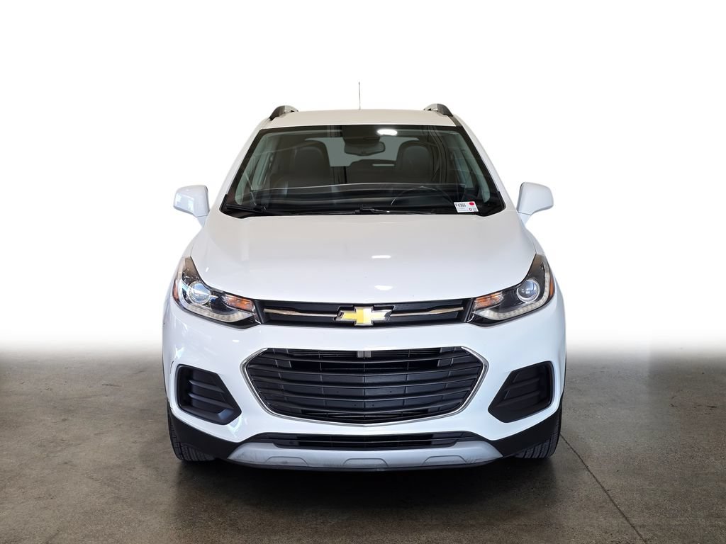 Used 2019 Chevrolet Trax LT w/ LT Convenience Package AWD/4WD image 2