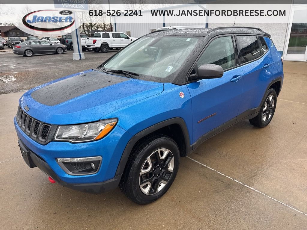 Used 2018 Jeep Compass Trailhawk w/ Cold Weather Group AWD/4WD image 3