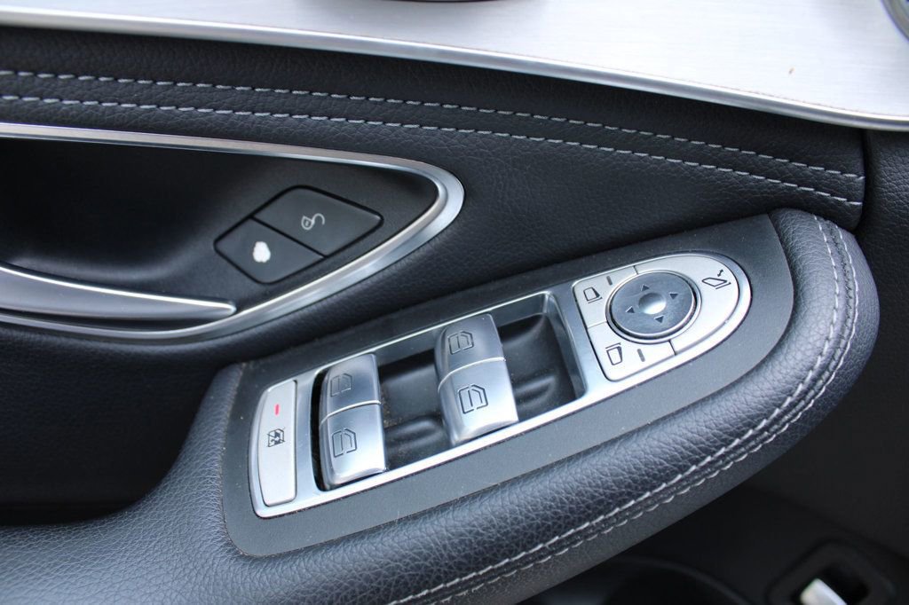 Used 2015 Mercedes-Benz C 300 4MATIC Sedan image 26