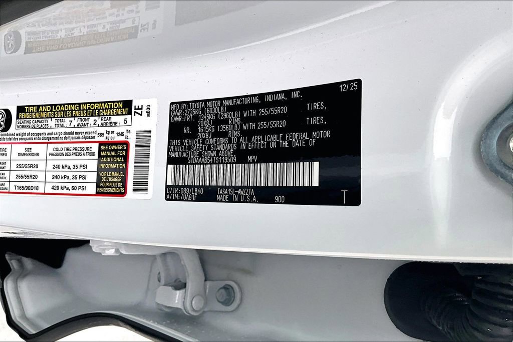 Used 2026 Toyota Grand Highlander Platinum image 17