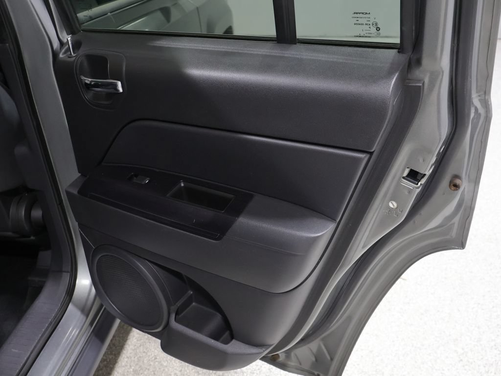 Used 2014 Jeep Patriot Sport w/ Power Value Group FWD image 21