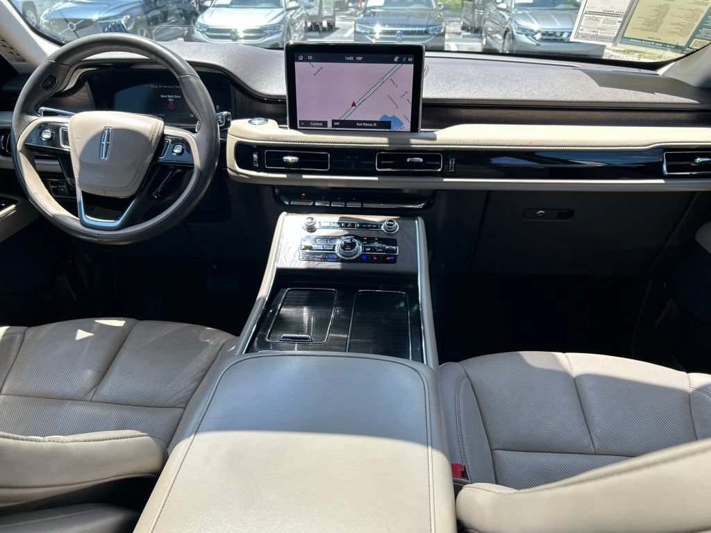 Used 2023 Lincoln Aviator Reserve w/ Equipment Group 201A AWD/4WD image 10