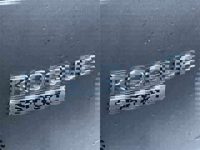 Used 2022 Nissan Rogue Sport S image 15