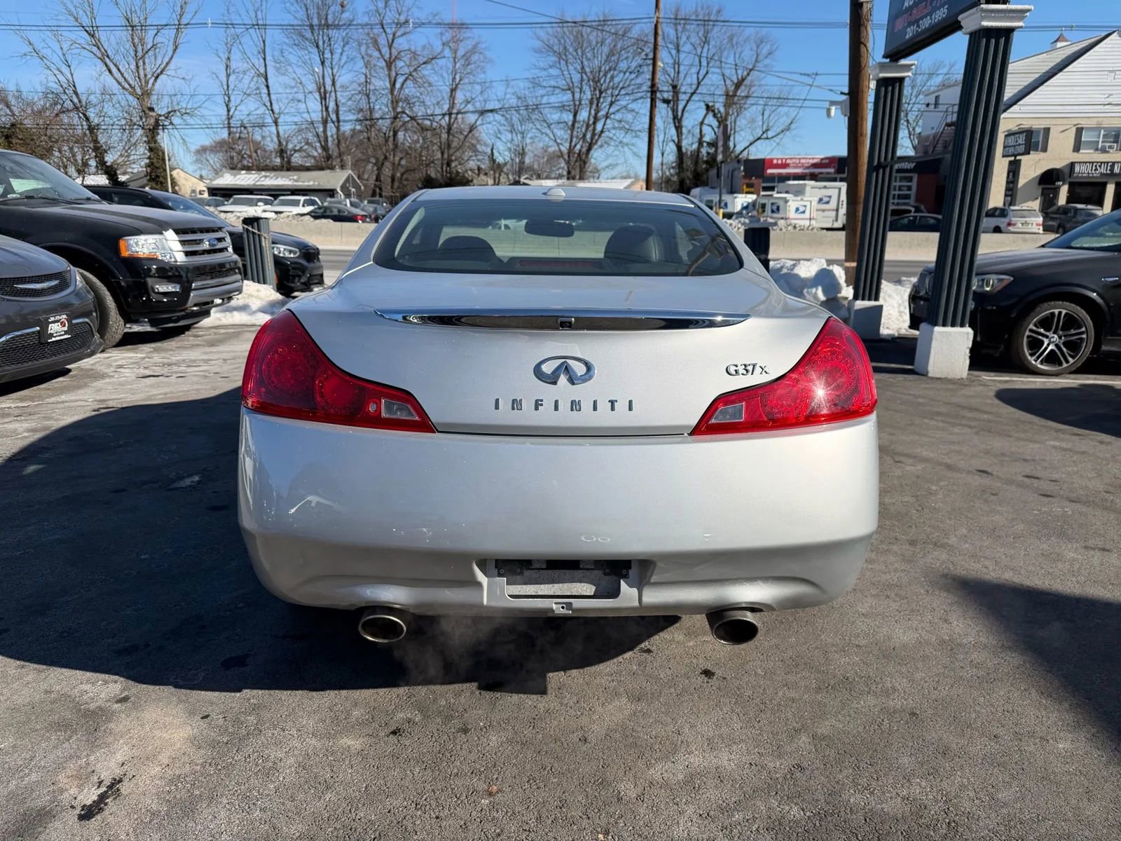Used 2009 INFINITI G37 x Coupe w/ Premium Pkg image 6