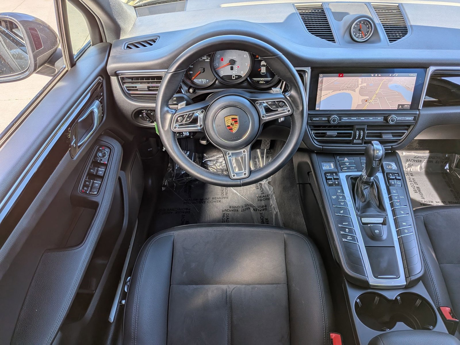 Used 2021 Porsche Macan S image 16