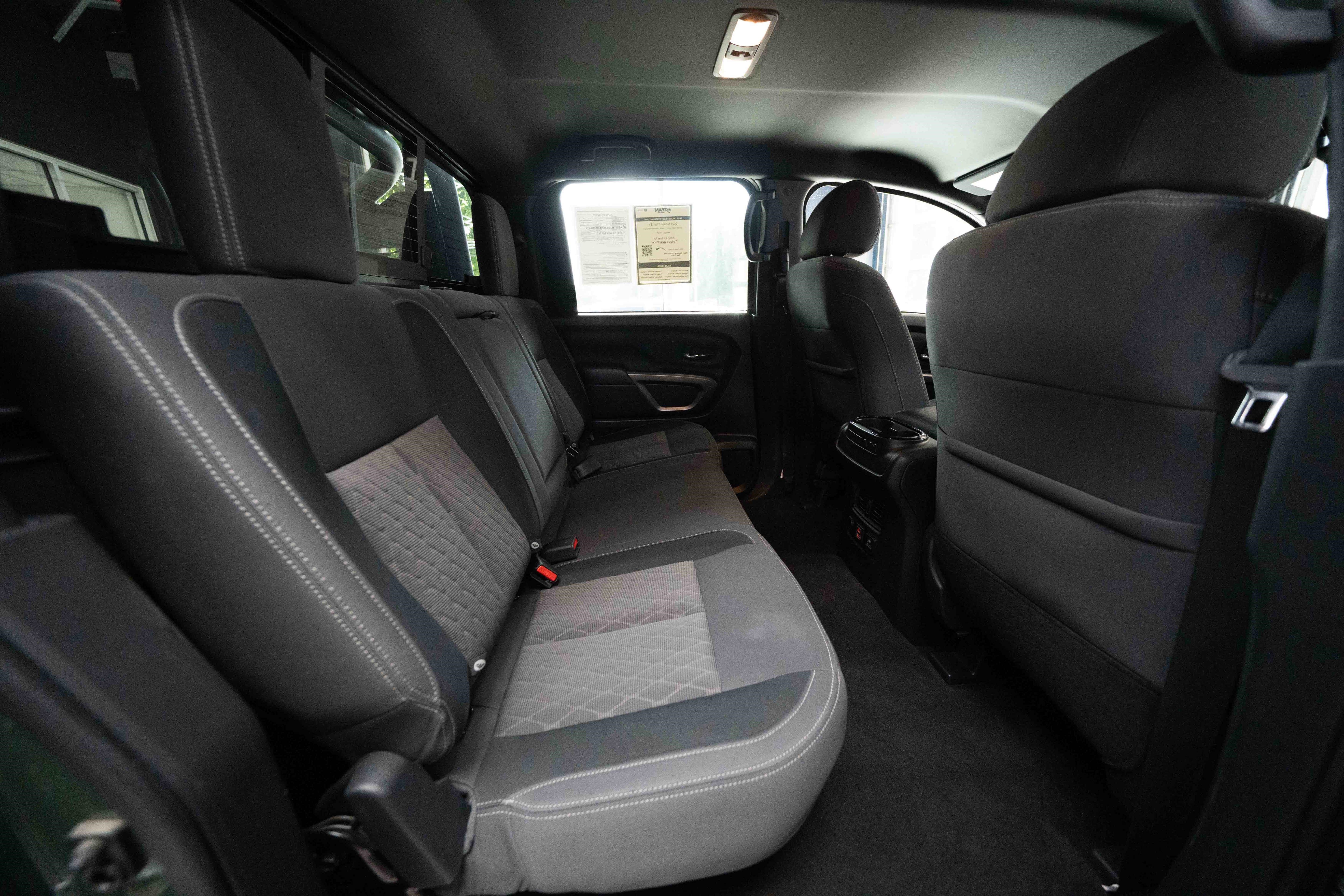 Used 2024 Nissan Titan SV w/ SV Bronze Edition Package RWD image 21
