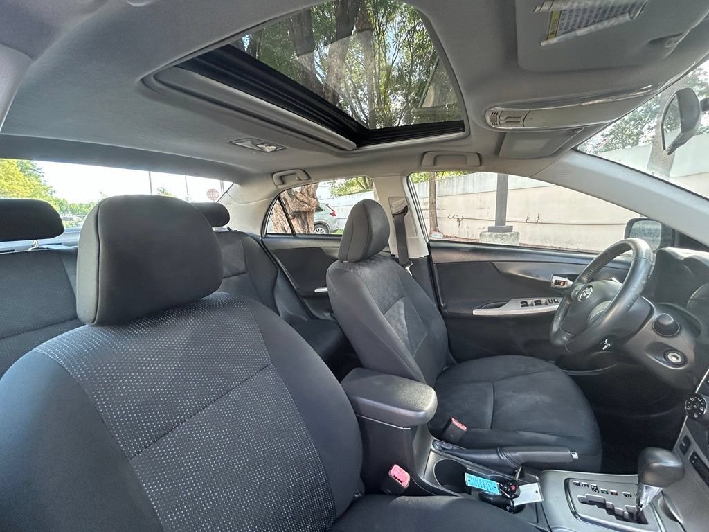 Used 2010 Toyota Corolla S FWD image 28
