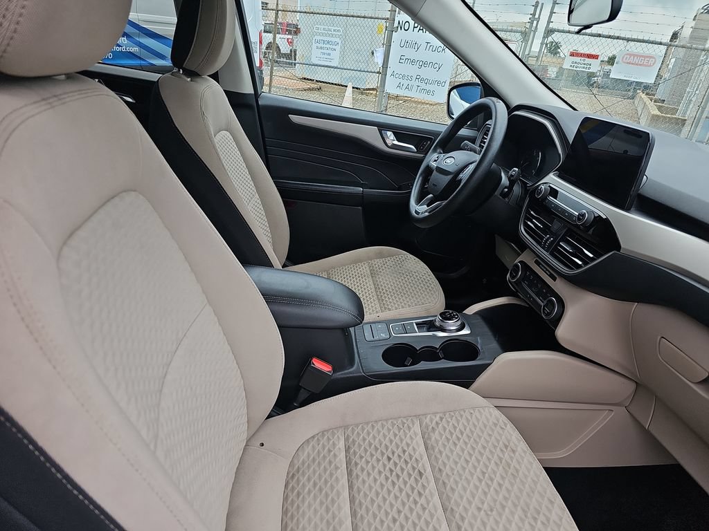 Used 2021 Ford Escape SE FWD image 10